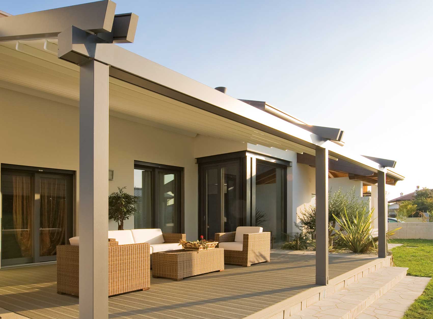 Pérgola de lona en jardín, alba butterfly, pergotenta, pérgola de lona